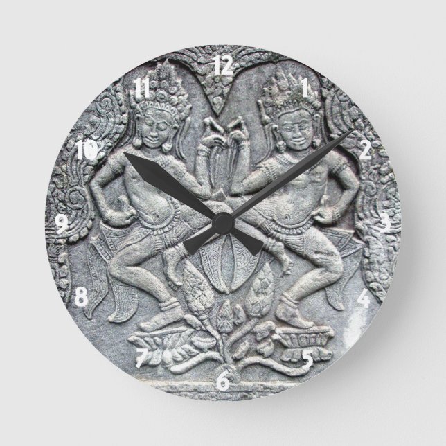 Ronde Chevalier cambodgien horloge sculpteur en pierre (Recto)