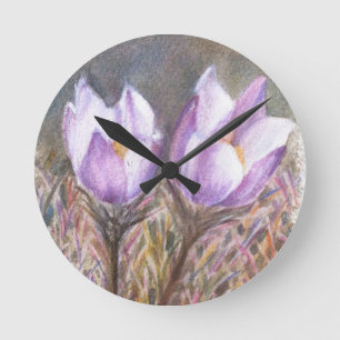RONDE DEUX CROCUSES PURPLES MUR HORLOGE