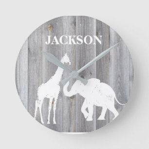 Ronde Giraffe & Elephant Sur Gray Wood Baby Room Horloge