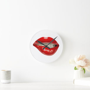 Ronde horloge à lèvres