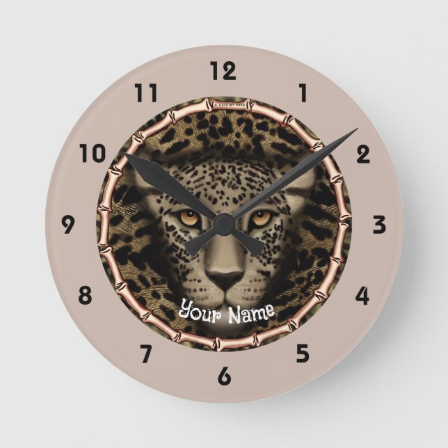Ronde Horloge aux os de léopard (Recto)