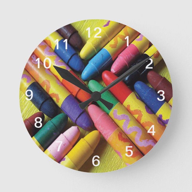 Ronde Horloge conçue en forme de crayon (Recto)
