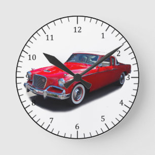 Ronde horloge de voiture rouge classique 1956
