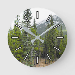 Ronde Horloge des paysages de forêt et de montagne