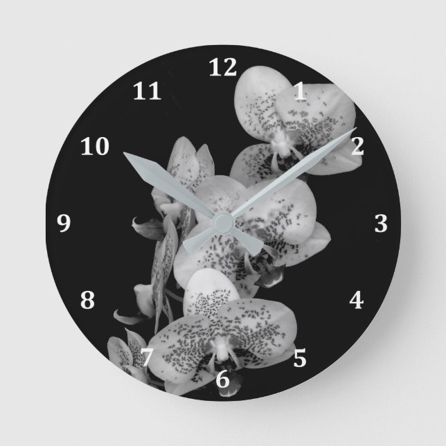 Ronde Horloge en noir et blanc avec orchidées (Recto)