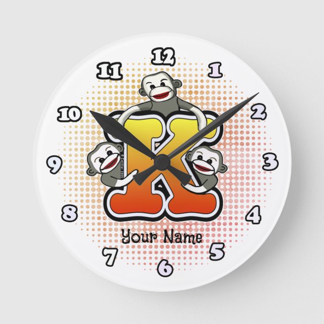 Ronde Horloge Singe de Chaussette Monogramme K (Recto)