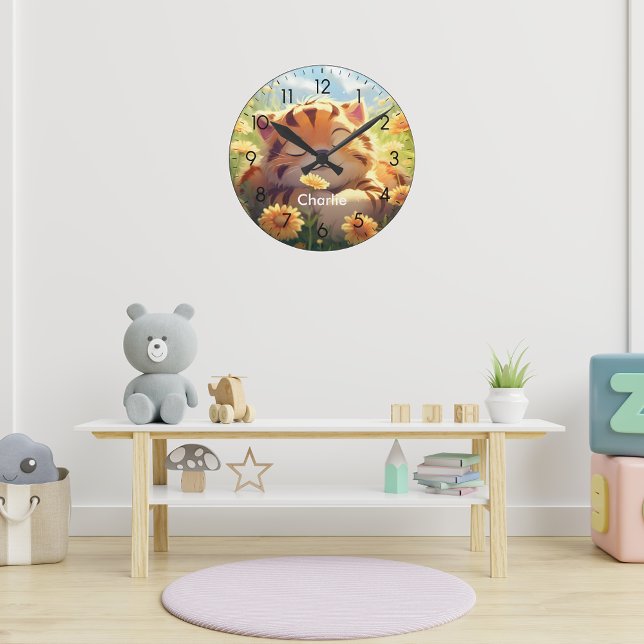 Ronde Petit bébé tigre nom personnalisé horloge de pépin (Créateur téléchargé)