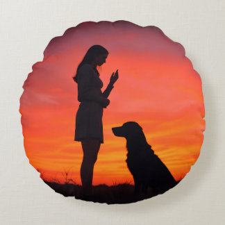Ronds coussins jetables chien et fille