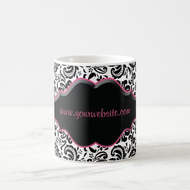 Rose blanc de café de tasse de damassé de noir (Centre)