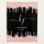 Rose Gold Parties scintillant Drives Monogram Beau<br><div class="desc">Girly, Elegant, Sylish Rose Gold Parties scintillant Drips 2 Monogramme Script personnalisé nom monogrammed salon de beauté planificateur. Doté d'un cadre d'égouttement de parties scintillant d'or rose pâle moderne, d'une grande police de script monogramme à double main avec swashes (initiales de grande taille), et d'un nom de police de type...</div>