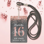 Rose Gold Sweet 16 Anniversaire VIP Badge<br><div class="desc">Une façon intelligente d'invitation vos invités à votre douce fête de 16 ans. Ces invitations de badge de laissez-passer VIP 16 en or doux rose personnalisé sont sûr d'impressionner vos invités. Le design est composé d'un métal brossé en or faux rose avec un brillant en argent et d'une police de...</div>