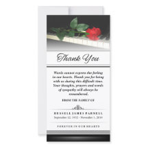 Rose rouge Merci sur piano - Les mots ne peuvent p