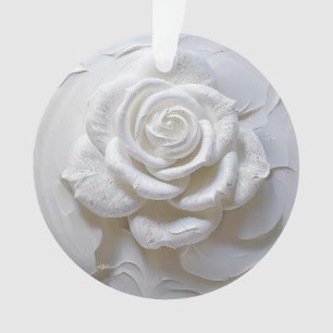 Rose Sculptée - Blanc sur Blanc
