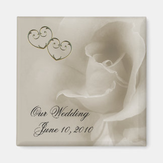 Rose Sepia avec Gold Hearts Magnet