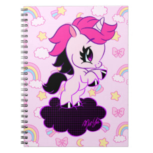 Rose tiré par la main mignon du carnet