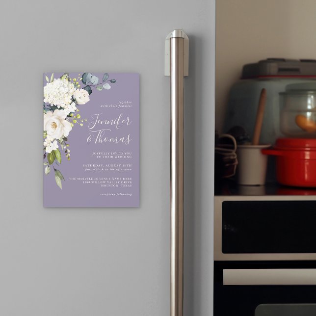 Roses blanches élégantes et Hydrangées sur Lavende (Créateur téléchargé)