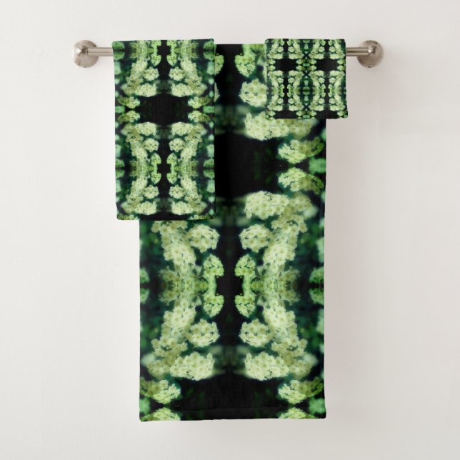 Roses blanches sauvages rougeoyantes Abstraites (En situation)