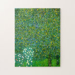 Roses de Gustav Klimt sous le puzzle de poirier<br><div class="desc">Les roses de Gustav Klimt sous le poirier déconcertent. Huile sur la toile à partir de 1905. Une belle peinture d'artiste autrichien Gustav Klimt. Un des paysages magnifiques de Klimt qui ont mélangé l'impressionniste et les tendances de nouveau d'art, l'amour de ce de travail Klimt de cartels des arbres de...</div>