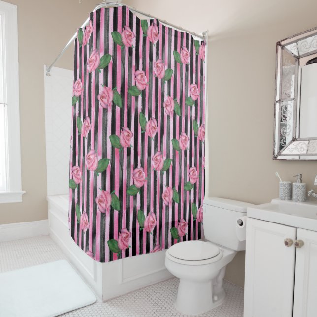 Roses roses et rayures noires Douche rideau (En situation)