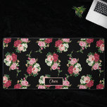Roses roses vintages avec Arrière - plan noir<br><div class="desc">Belles vaporisations de roses vintages roses,  rouges et blancs et feuillage vert en répétition éditable motif sur arrière - plan transparent (noir utilisé dans l'échantillon). Personnalisez avec votre nom ou votre monogramme.</div>