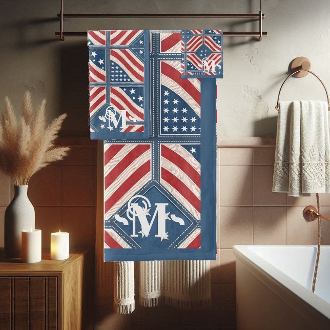 Rouge Bleu Blanc Motif Étoiles et rayures Monogram (Red Blue White Pattern Stars and Stripes Monogram Bath Towel Set)