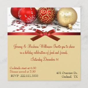 Rouge et invitation de fête de Noël de boules d'or