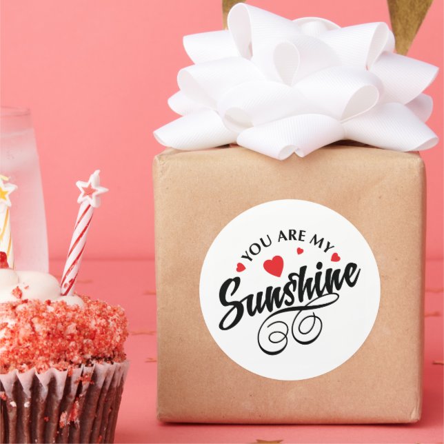 Rouge et noir mon autocollant rond soleil (Fête)