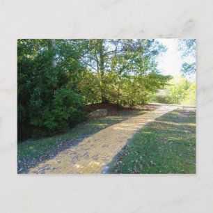 route en brique jaune 3 carte postale