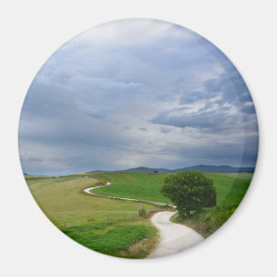 Route sinueuse vers un aimant rond de destination