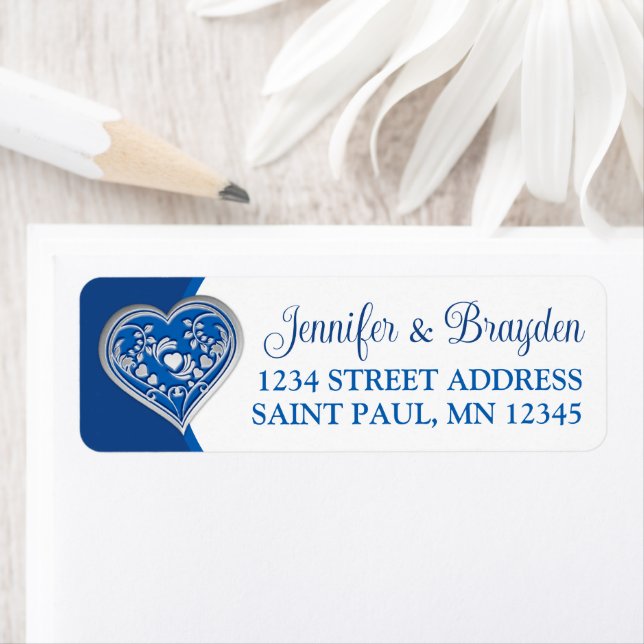 Royal Blue, White Love Heart Mariage Étiquette de  (En situation)