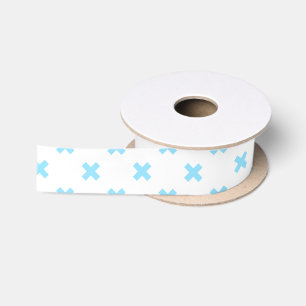 Ruban En Satin Bébé bleu croix coutures sur blanc