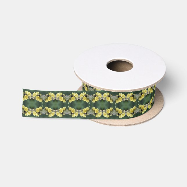 Ruban En Satin Beetle sur Wild Mullein Flower Abstrait (Bobine)