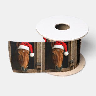 Ruban En Satin Cheval de Noël dans la fenêtre de l'écurie
