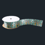 Ruban En Satin De Beaux Peacocks Emerald Green, Turquoise<br><div class="desc">De beaux paons arborant leurs plumes vert émeraude et turquoise. Ce motif paon a été réalisé à partir d'une peinture en verre originale et convient parfaitement aux amateurs d'oiseaux. ©Annabel Potter</div>