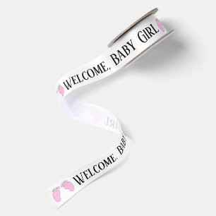 Ruban En Satin Empreintes de Bébé Fille Bienvenue sur Fond Blanc