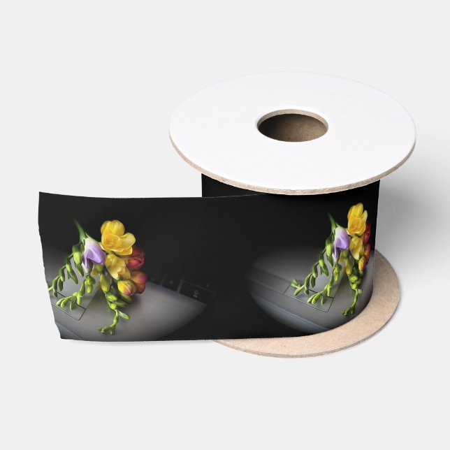 Ruban En Satin Freesias sous les projecteurs (Bobine)