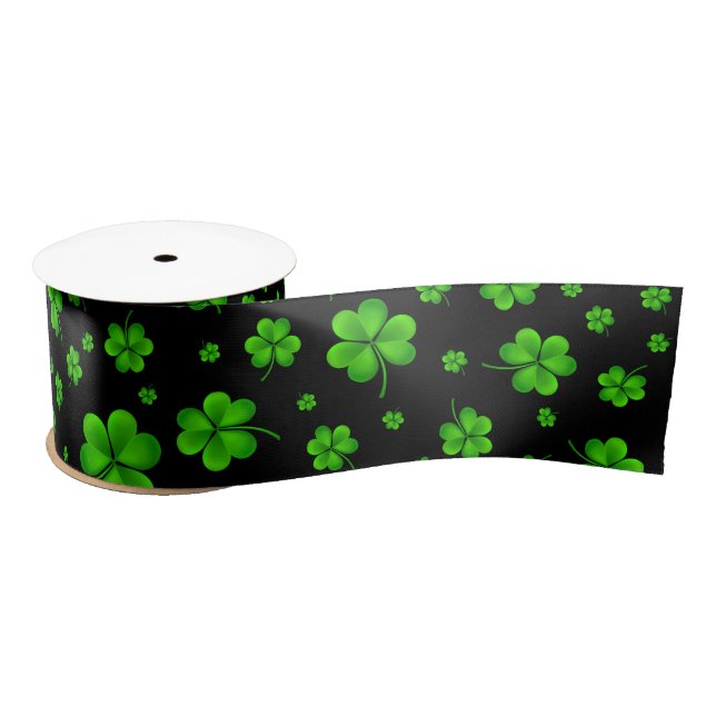 Ruban En Satin Pattern of green shamrocks on black background (Bobine)