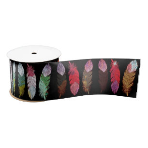 Ruban En Satin Plumes colorées sur fond noir