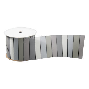 Ruban En Satin Tons Gris Avec Bandes Noires Sur Papier Aquarelle