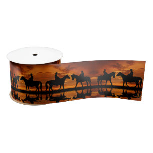 Ruban En Satin Western Sunset Horseback équitation silhouette cow