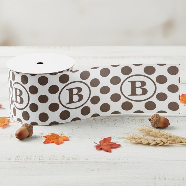 Ruban Gros-grain Monogramme élégant à pois marron foncé (Fun Elegant Dark Brown Polka Dots Pattern Monogram Ribbon for Him for Autumn Party or Fall Birthday)