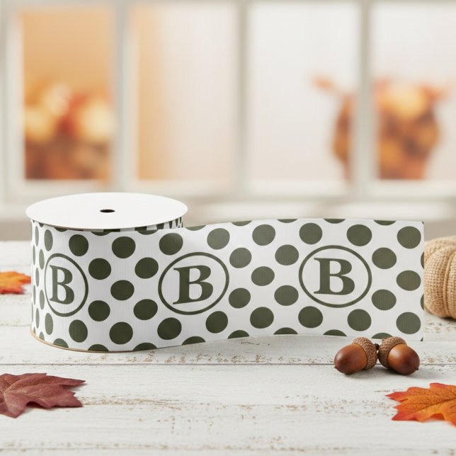 Ruban Gros-grain Monogramme élégant à pois vert forêt (Elegant Preppy Dark Green and White Ribbon. Modern Large Forest Green Dots Pattern Fall Birthday)