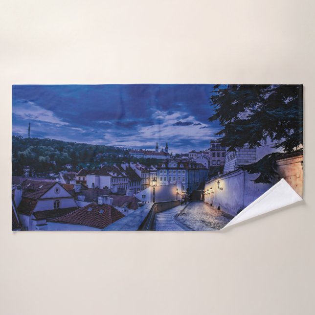 Rue du soir à Prague (Serviette de bain)
