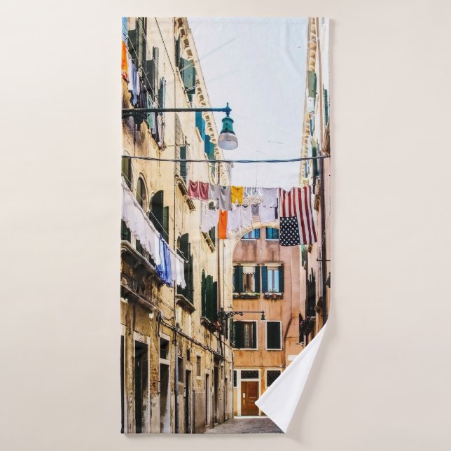 Rue étroite à Venise (Serviette de bain)