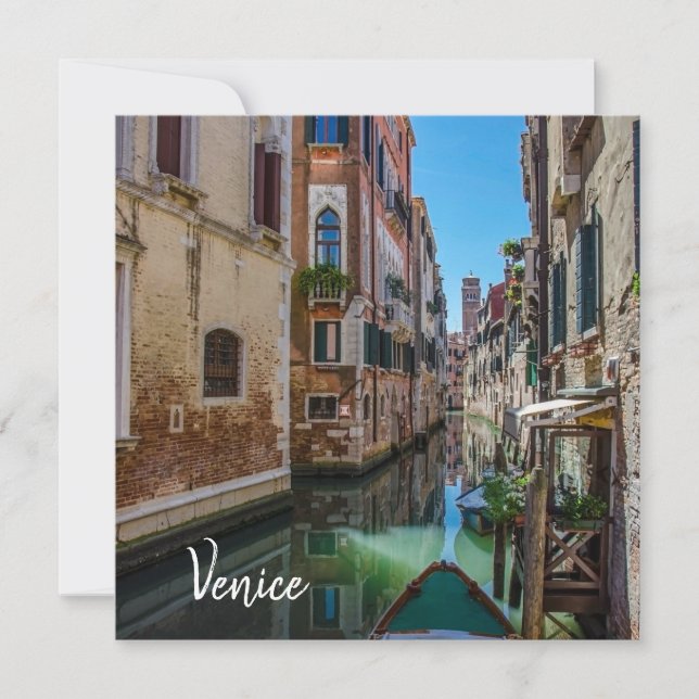 Rue étroite avec canal à Venise (Devant)