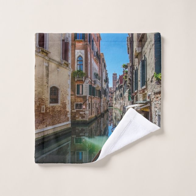 Rue étroite avec canal à Venise (Gant de toilette)