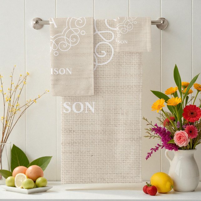 Russe Burlap Beige Farmhouse Monogramme (Créateur téléchargé)