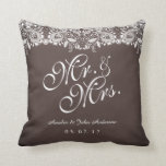 Rustic Lace M. et Mme la Mariage Coussin<br><div class="desc">Plus de jolis Coussins Mariages dans le Little Bayleigh Store!</div>