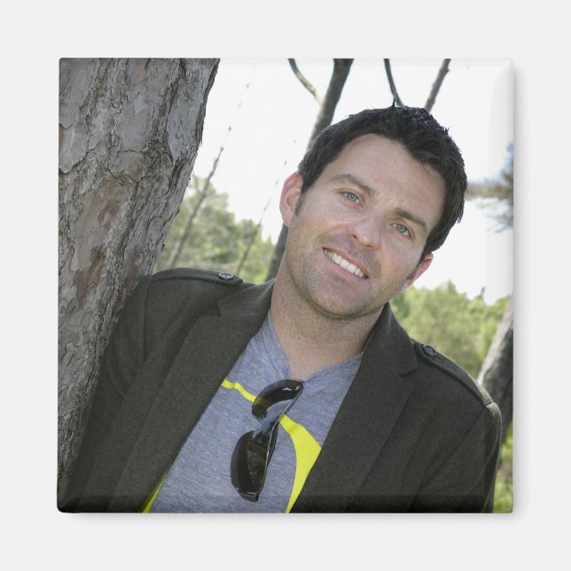 Ryan Kelly Music - Magnet - Valentine (Devant)