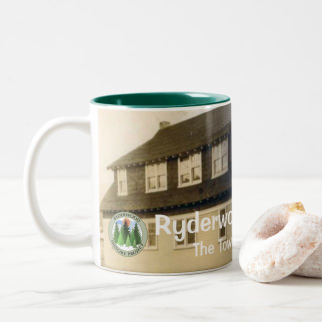 Ryderwood Mug (numéro 4 dans un ensemble de 4) (Avec donut)